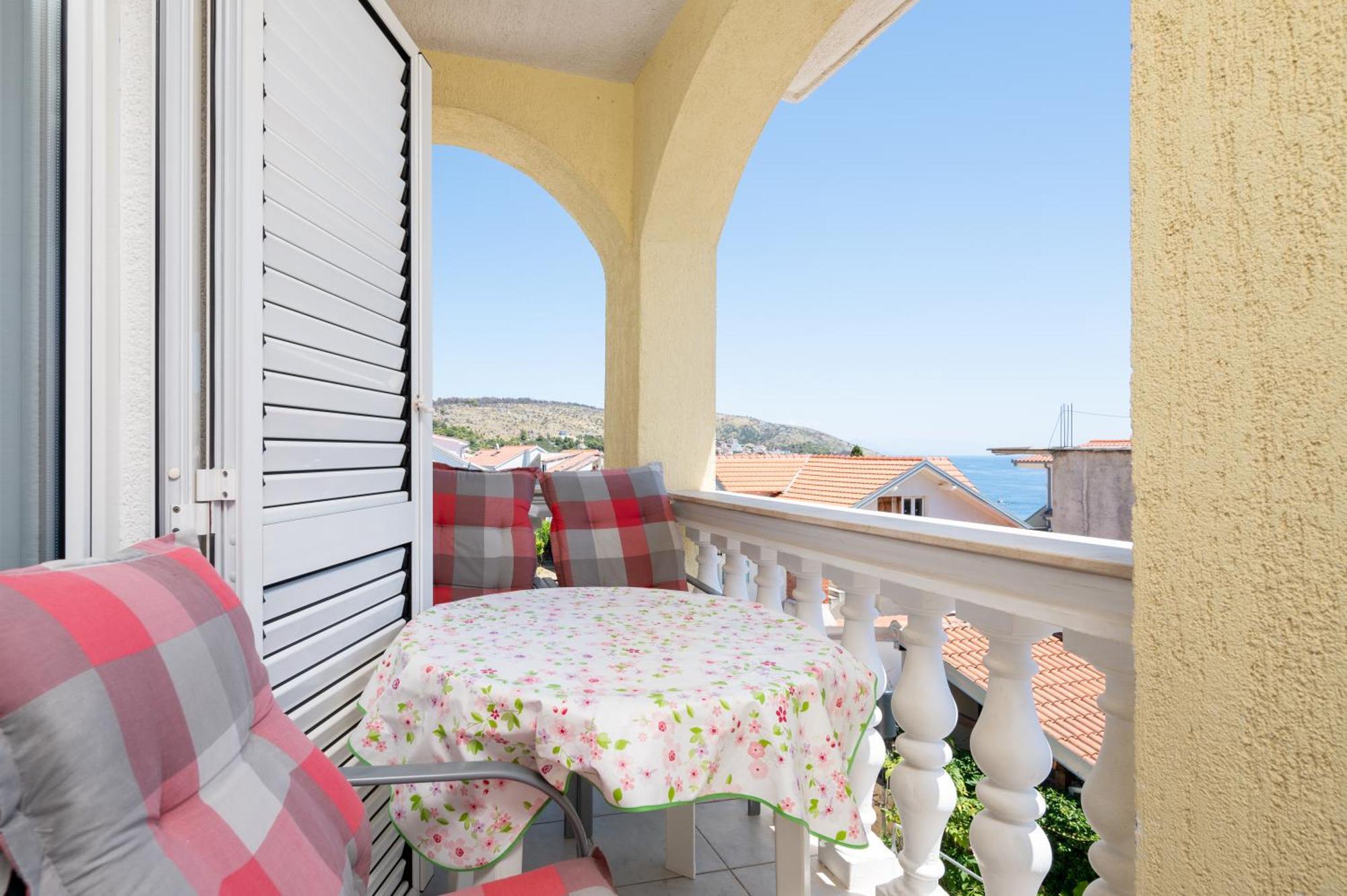 Apartments Zdravko Trogir Exterior foto