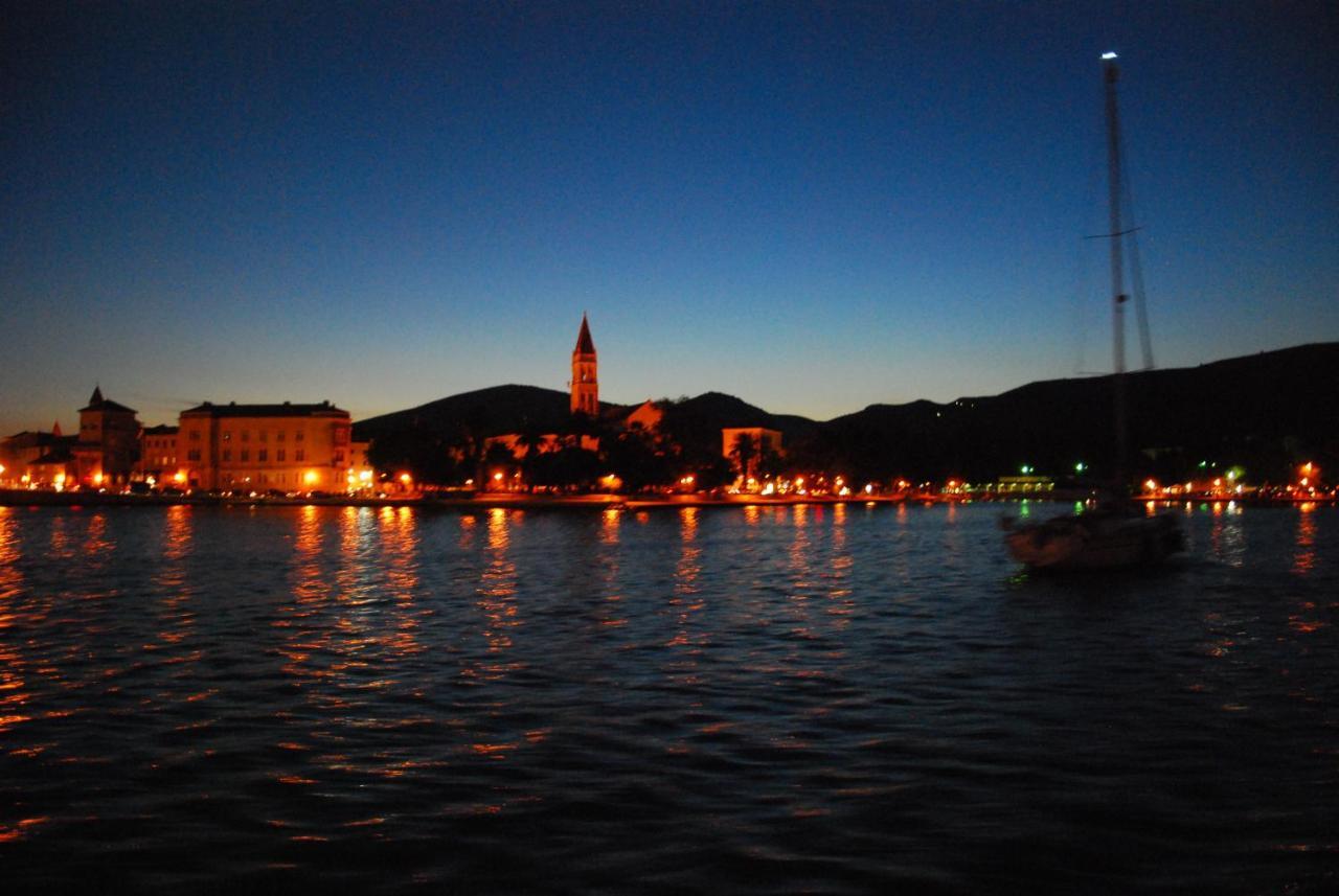 Apartments Zdravko Trogir Exterior foto